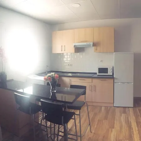 With 3 Bedrooms In Malaga, With Wifi Apartment