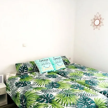 Apartment With 3 Bedrooms In Malaga, With Wifi *