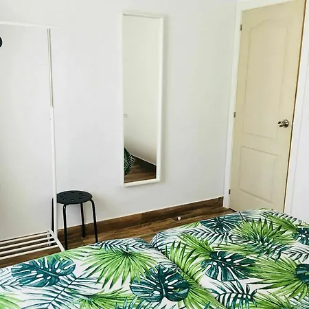With 3 Bedrooms In Malaga, With Wifi Apartment